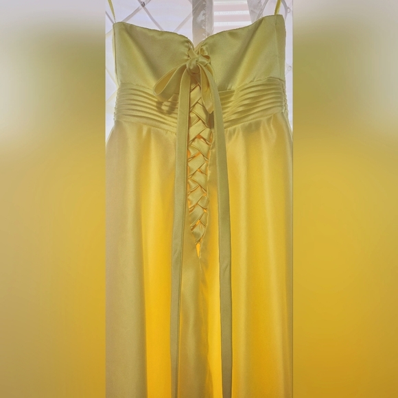 Modern Maids dress and shawl, yellow, size 4 - Picture 3 of 5